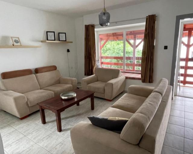 Boni Apartman Miskolc Buitenkant foto