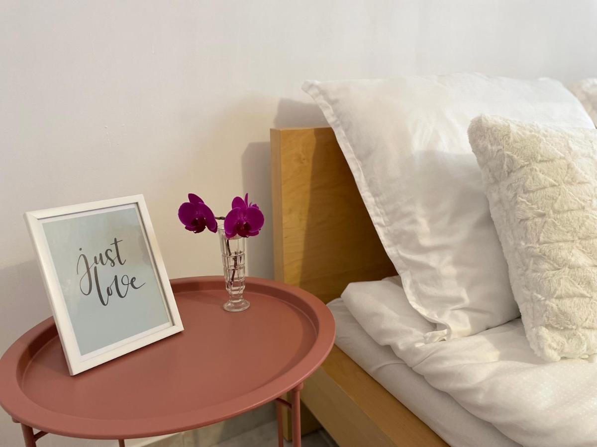 Boni Apartman Miskolc Buitenkant foto